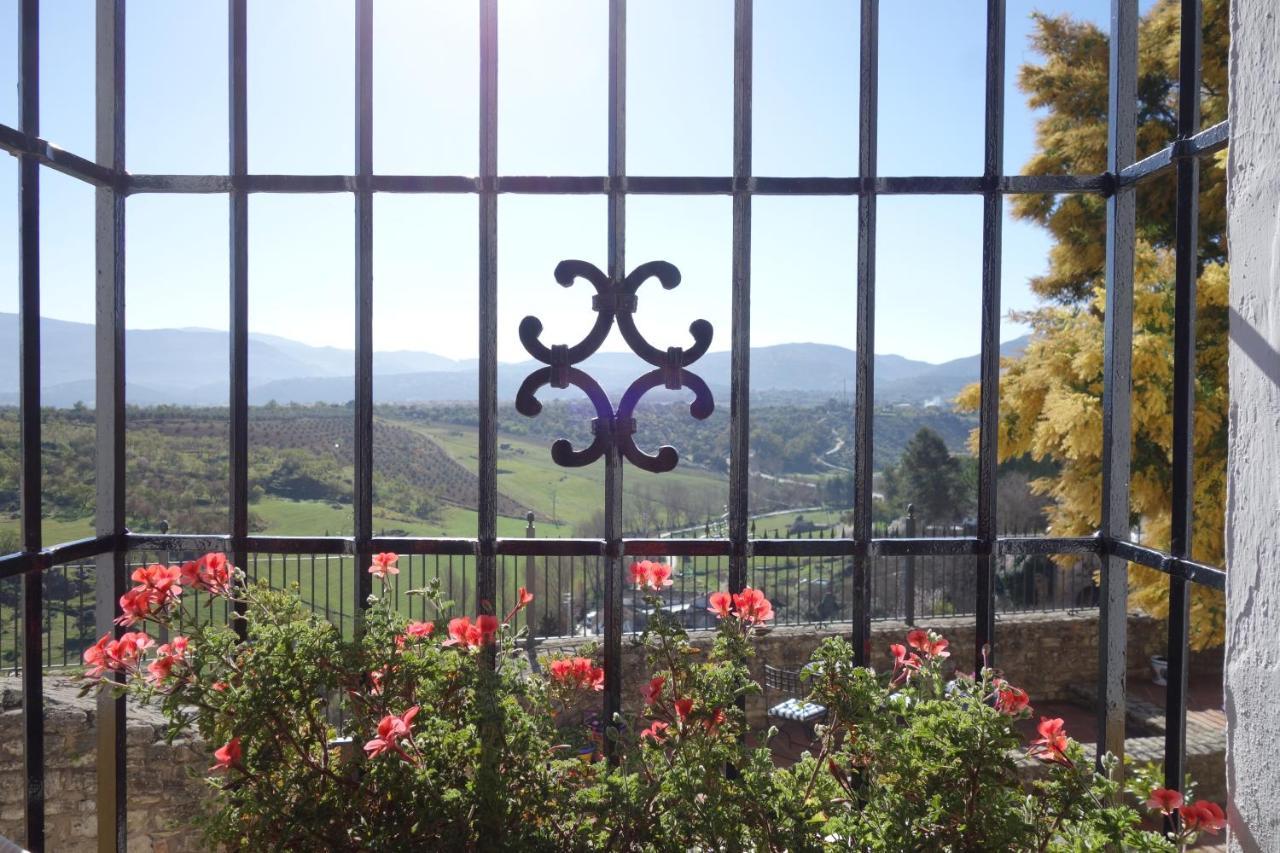 Bed & Breakfast La Escondida Ronda, *